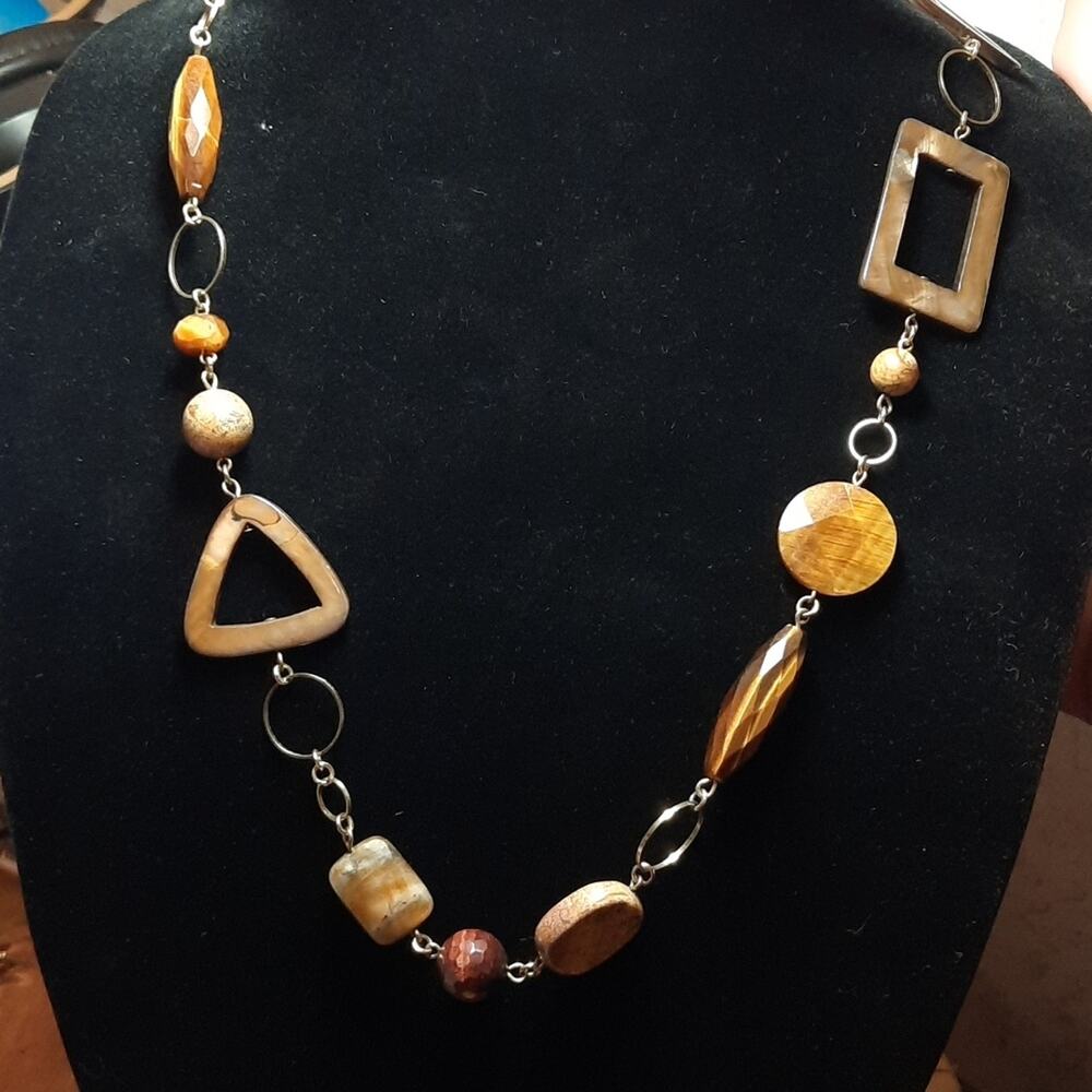 Long Statement Necklace Stone Geometric Shapes on Gold Tone‎ Chain